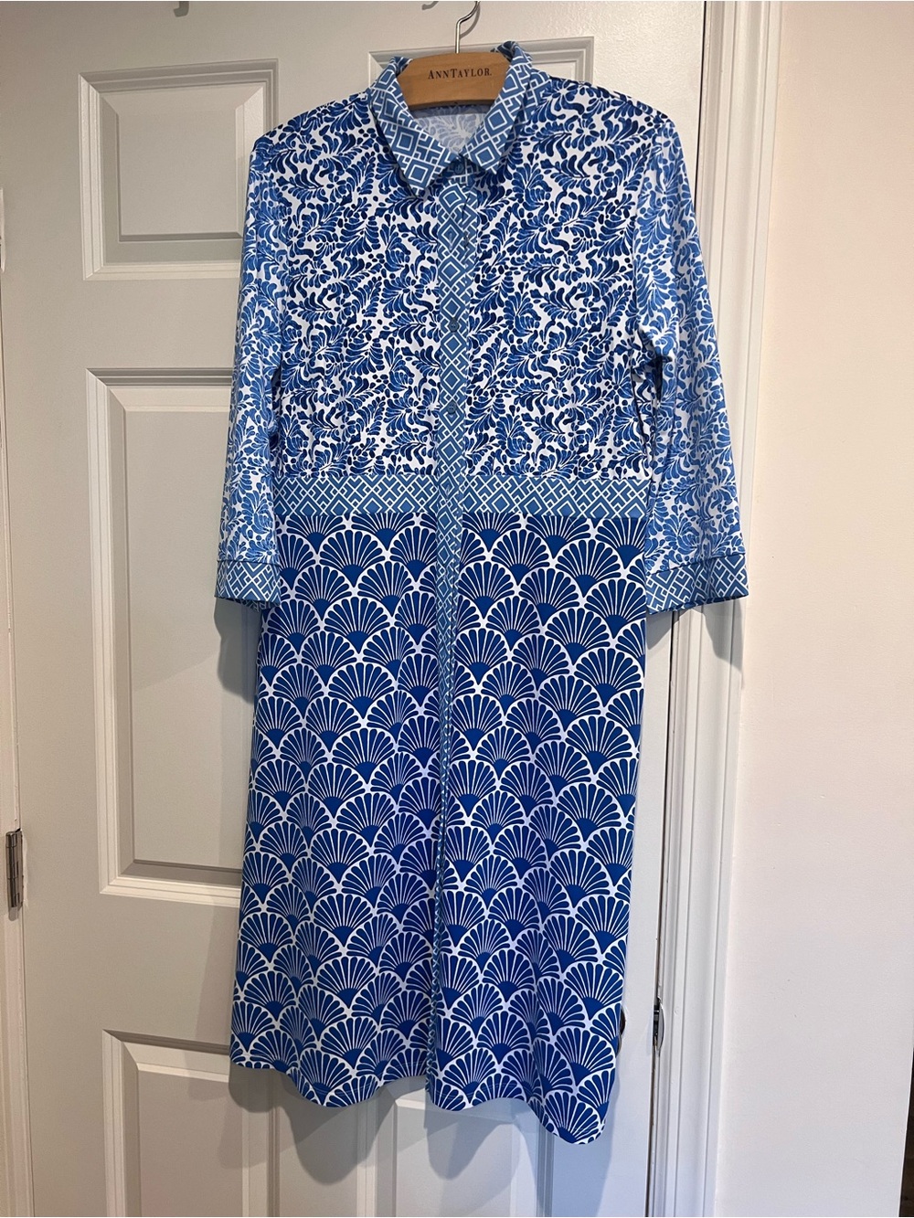 J McLaughlin Blue & White Mixed-Print Shirt Dress size  L
